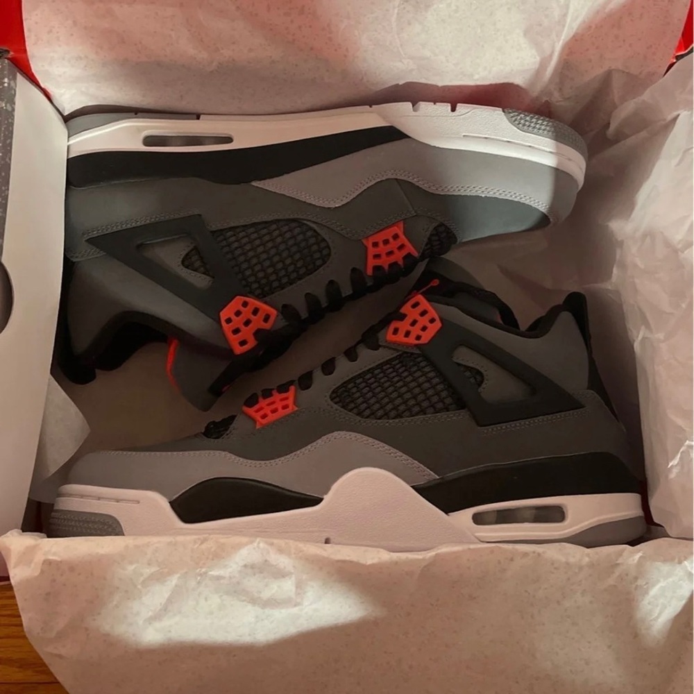 Air Jordan 4 Retro ‘Infrared’